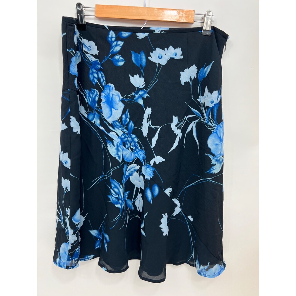 Vintage 90s Nine & Company Below the Knee Skirt Navy Blue Floral Womens Size‎ 16